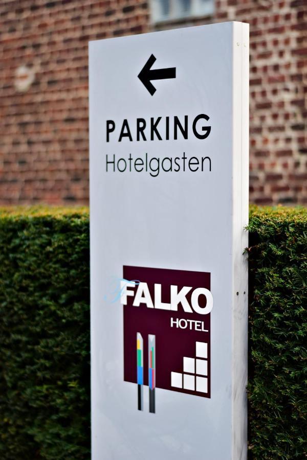 Hotel Falko Meise エクステリア 写真